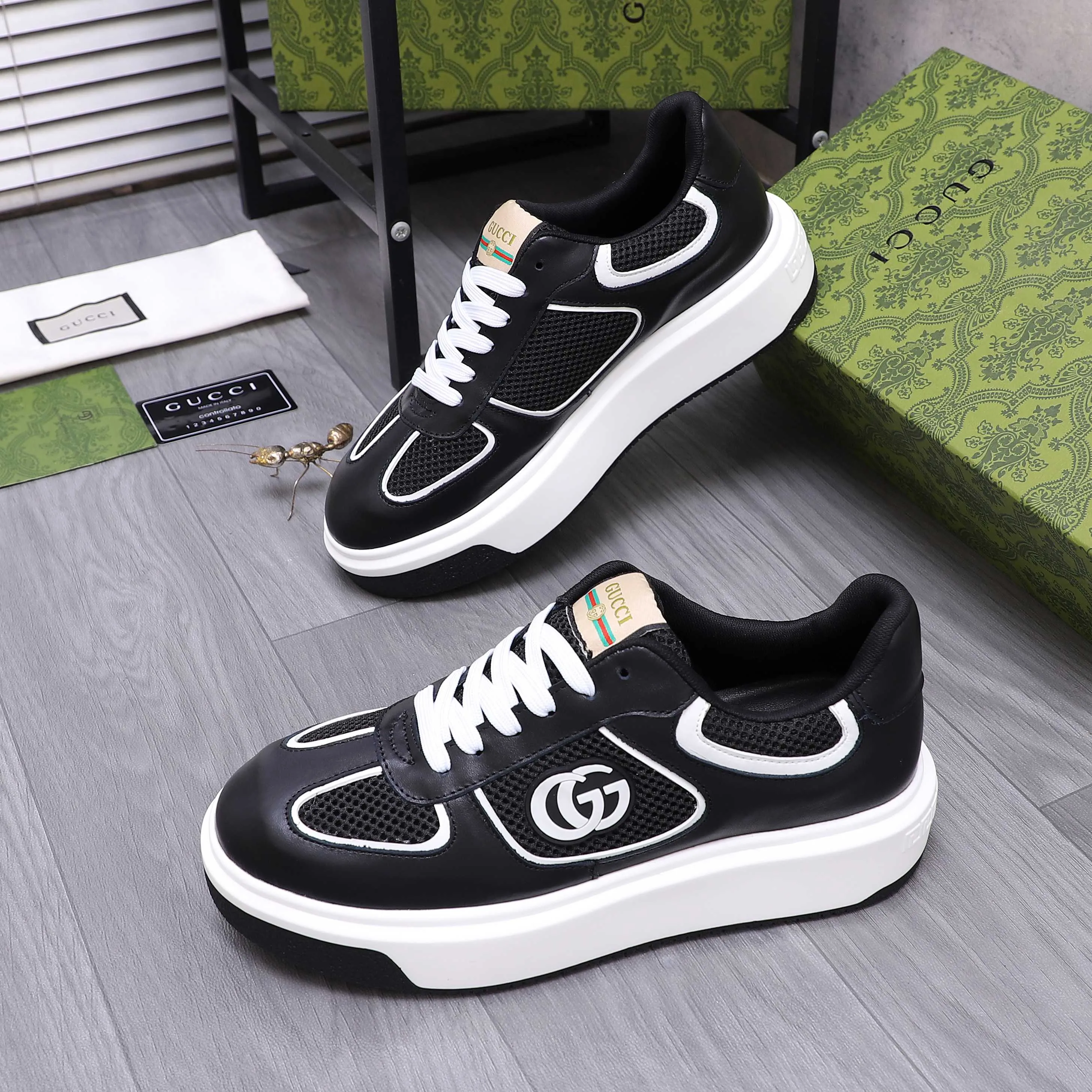 Men's shoes 💰460 Product trademark: GUCCI "Gucci" men's casual sneakers Regular size: 38-44 Product material: Selected cowhide stitching mesh mesh lining cowhide insole rubber outsole